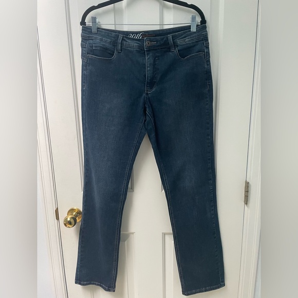 34”x 31” Parasuco Women’s Slim Straight Jeans in Dark Indigo - Picture 6 of 6